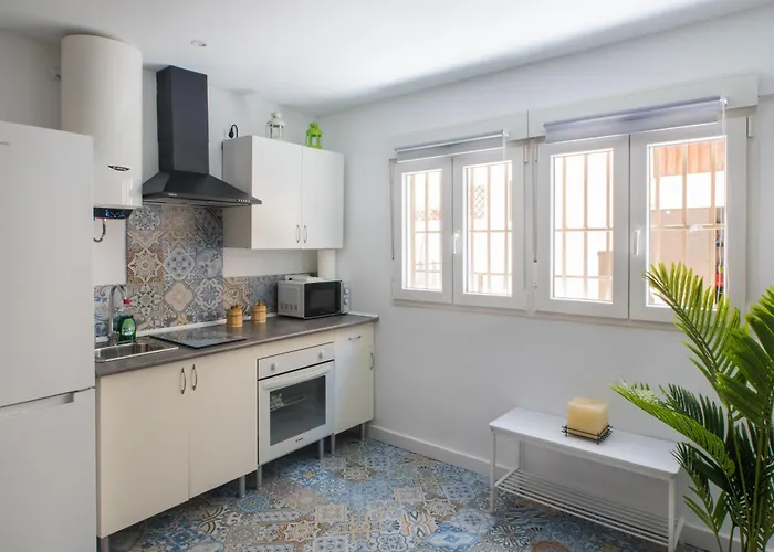 Perla - 2 Personas Con Piscina, Ac Y Wifi A 1 Min De La Playa *