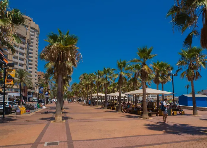 Apartament Perla - 2 Personas Con Piscina, Ac Y Wifi A 1 Min De La Playa Fuengirola