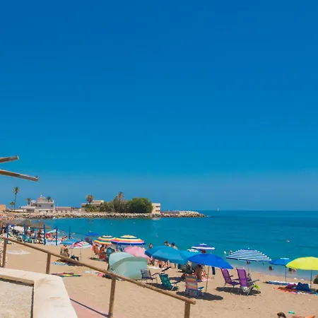 Perla - 2 Personas Con Piscina, Ac Y Wifi A 1 Min De La Playa Fuengirola